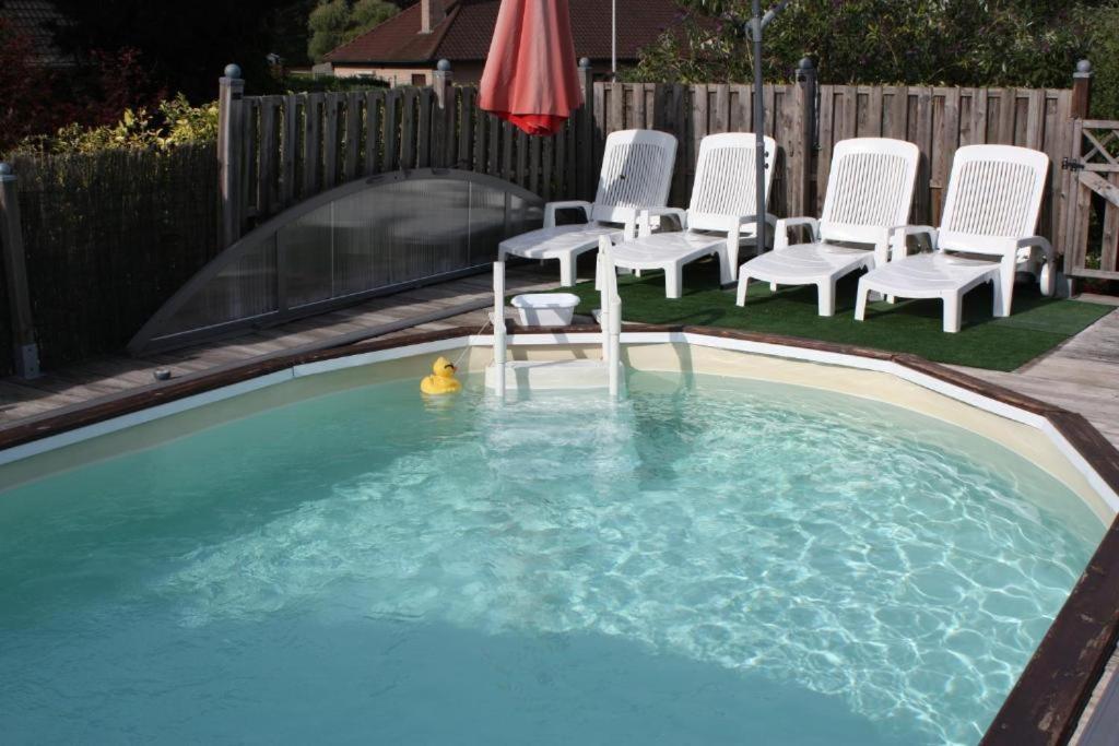 Gite Appartement "Le Bel Etage" Jacuzzi Piscine 6 Personnes Godinne Exterior photo