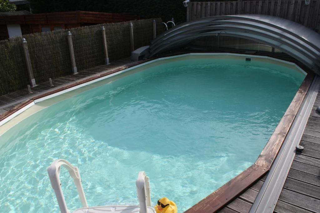 Gite Appartement "Le Bel Etage" Jacuzzi Piscine 6 Personnes Godinne Exterior photo